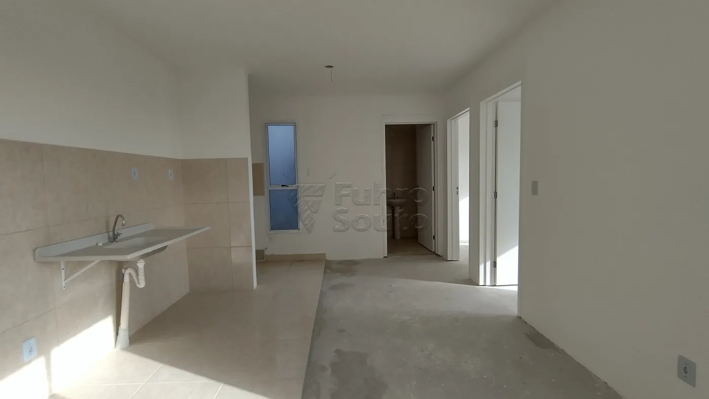 Comprar Apartamento / Padr&atilde;o em Pelotas R$ 140.000,00 - Foto 1