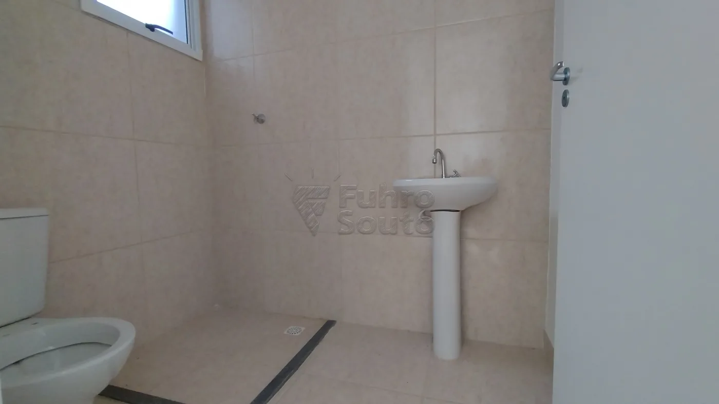 Comprar Apartamento / Padr&atilde;o em Pelotas R$ 140.000,00 - Foto 12
