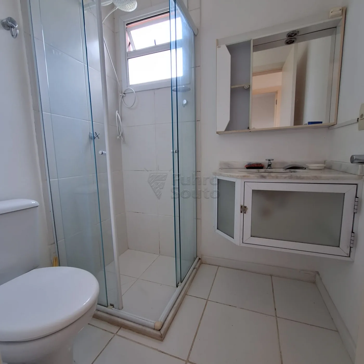 Comprar Casa / Condom&iacute;nio em Pelotas R$ 375.000,00 - Foto 9