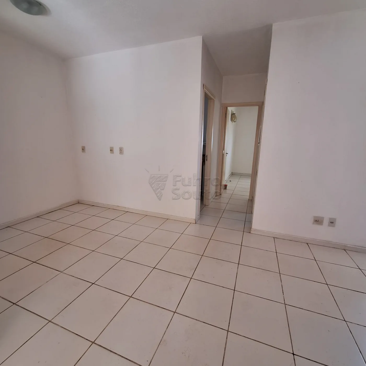 Comprar Casa / Condom&iacute;nio em Pelotas R$ 375.000,00 - Foto 7
