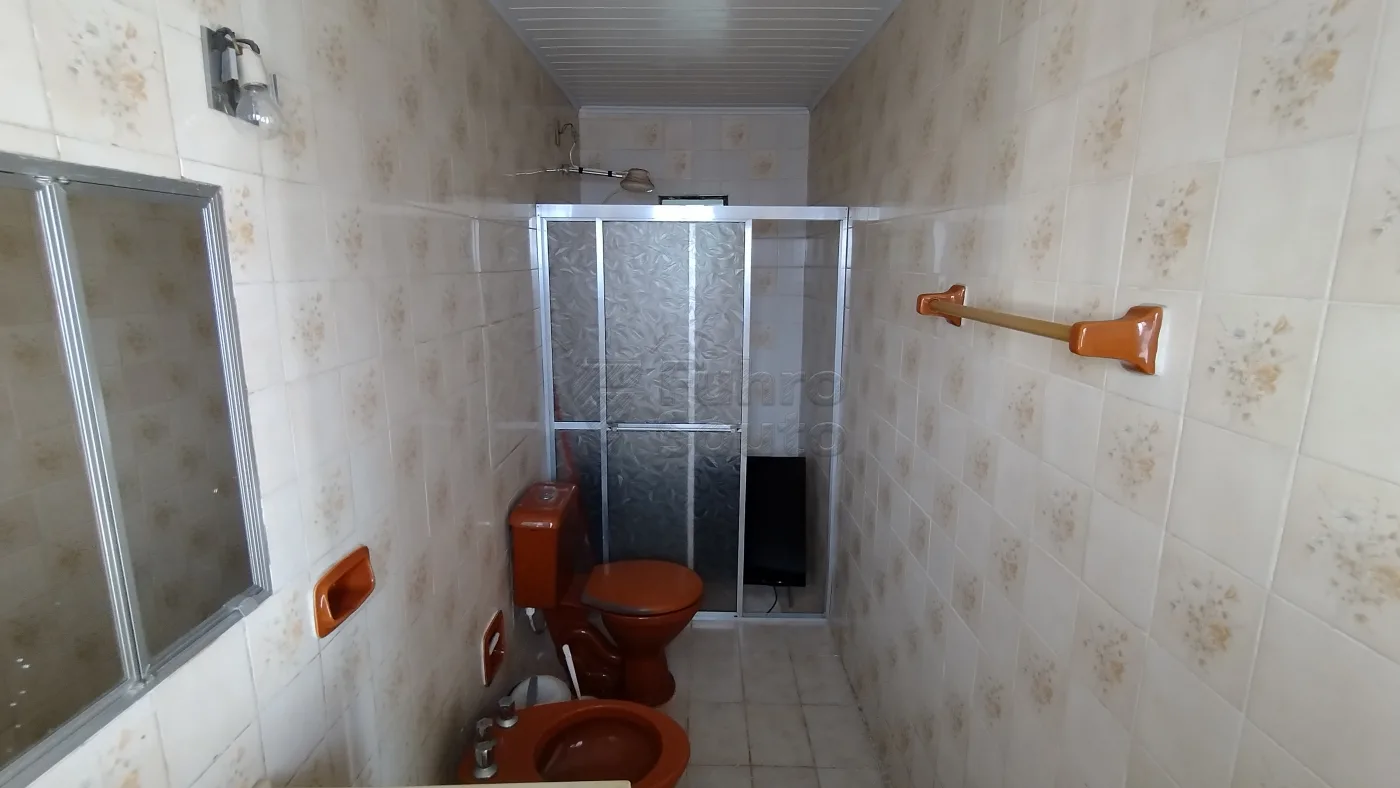 Comprar Casa / Padr&atilde;o em Pelotas R$ 320.000,00 - Foto 12