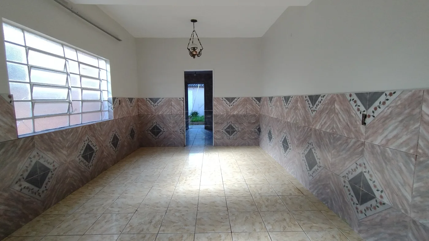 Comprar Casa / Padr&atilde;o em Pelotas R$ 320.000,00 - Foto 5
