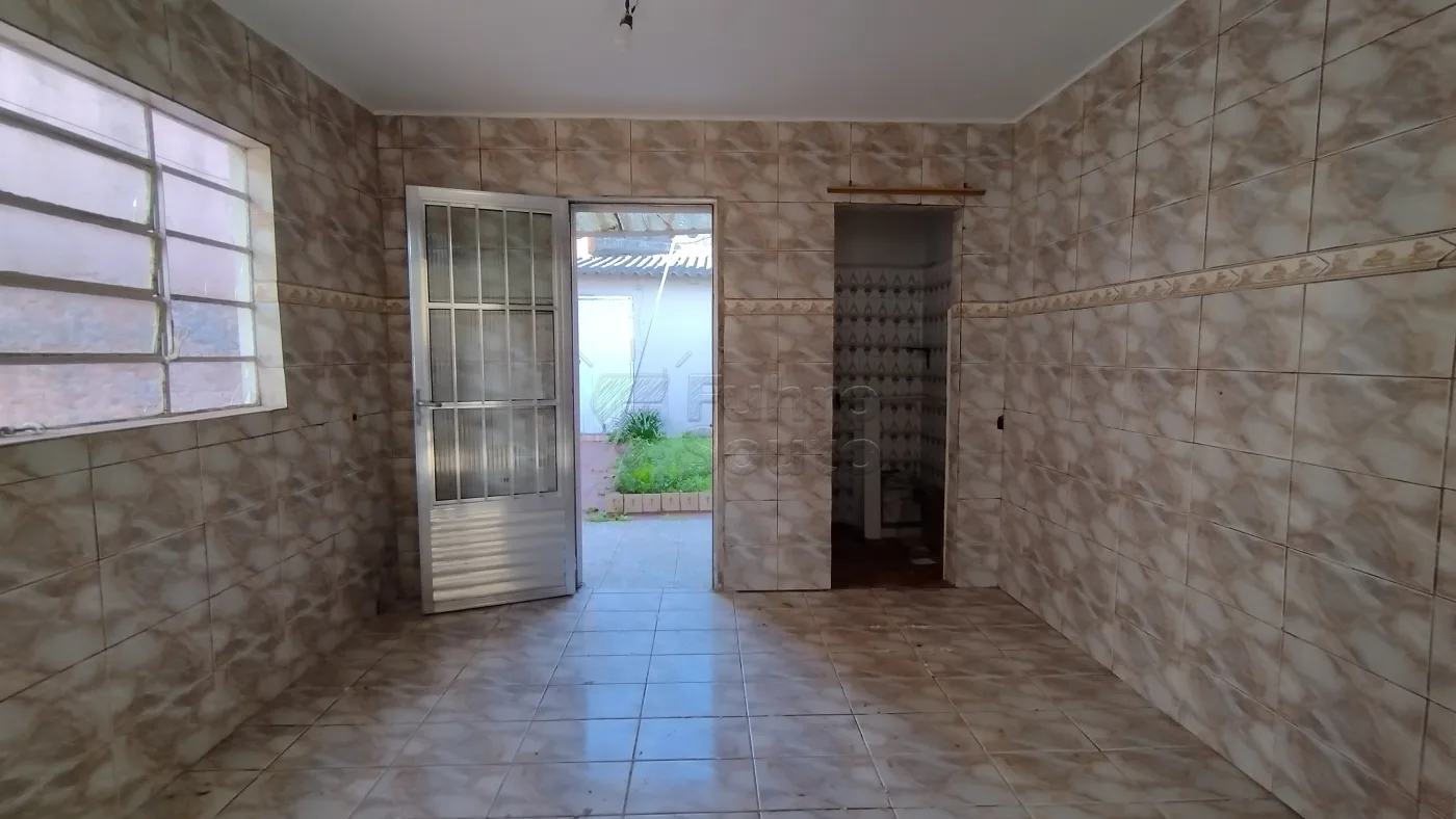 Comprar Casa / Padr&atilde;o em Pelotas R$ 320.000,00 - Foto 4