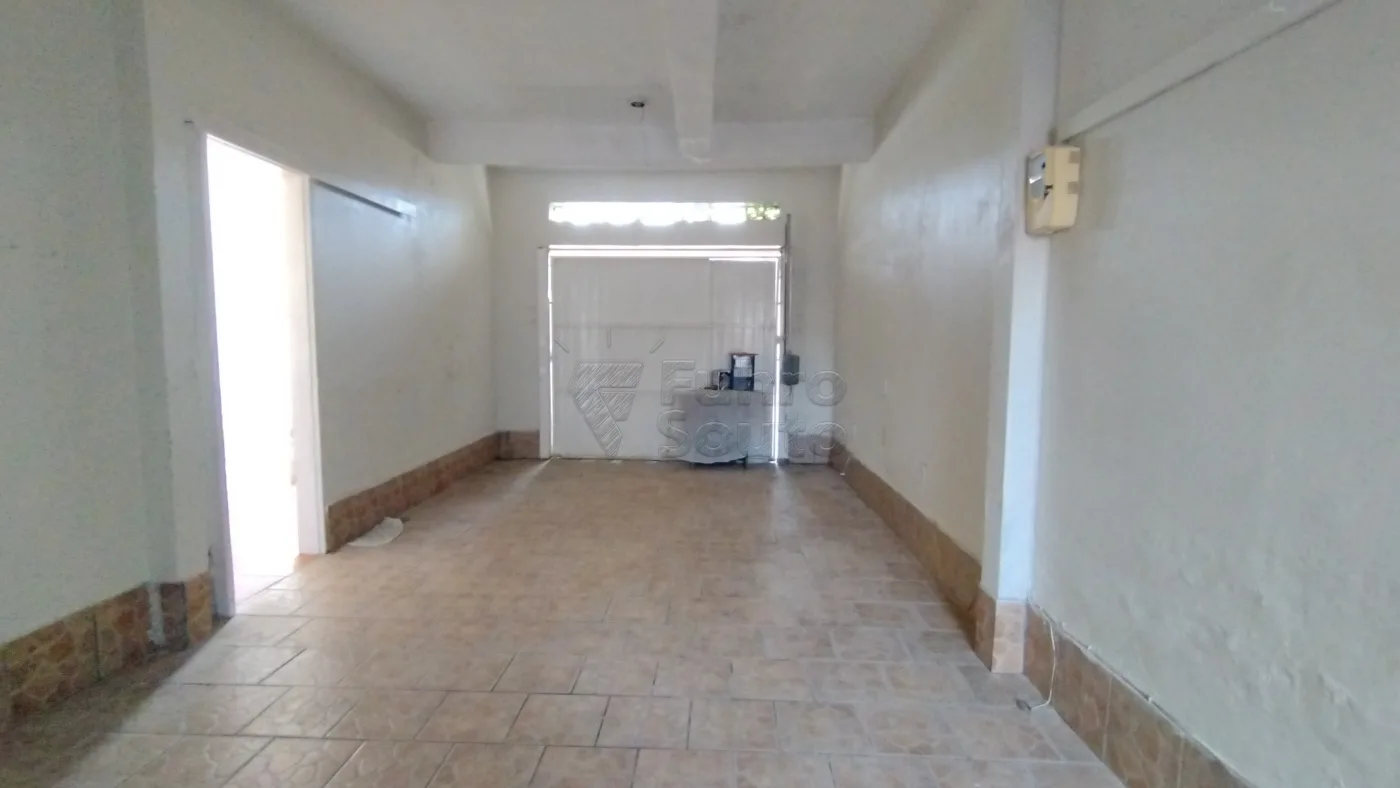 Comprar Casa / Padr&atilde;o em Pelotas R$ 320.000,00 - Foto 18
