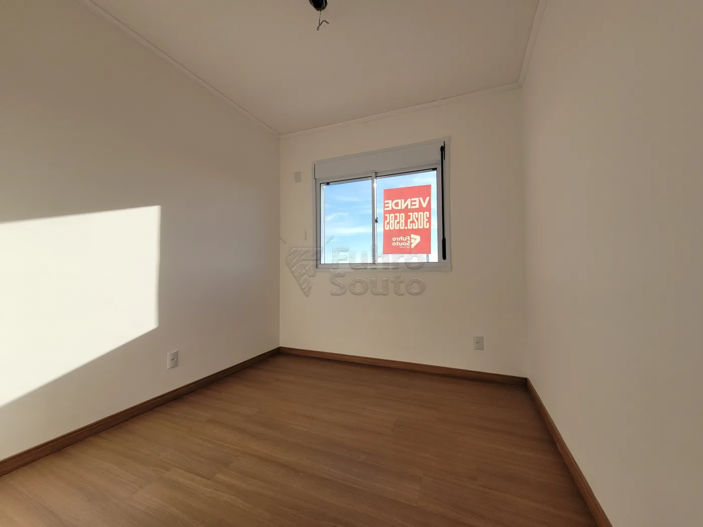 Alugar Apartamento / Padr&atilde;o em Pelotas R$ 900,00 - Foto 6