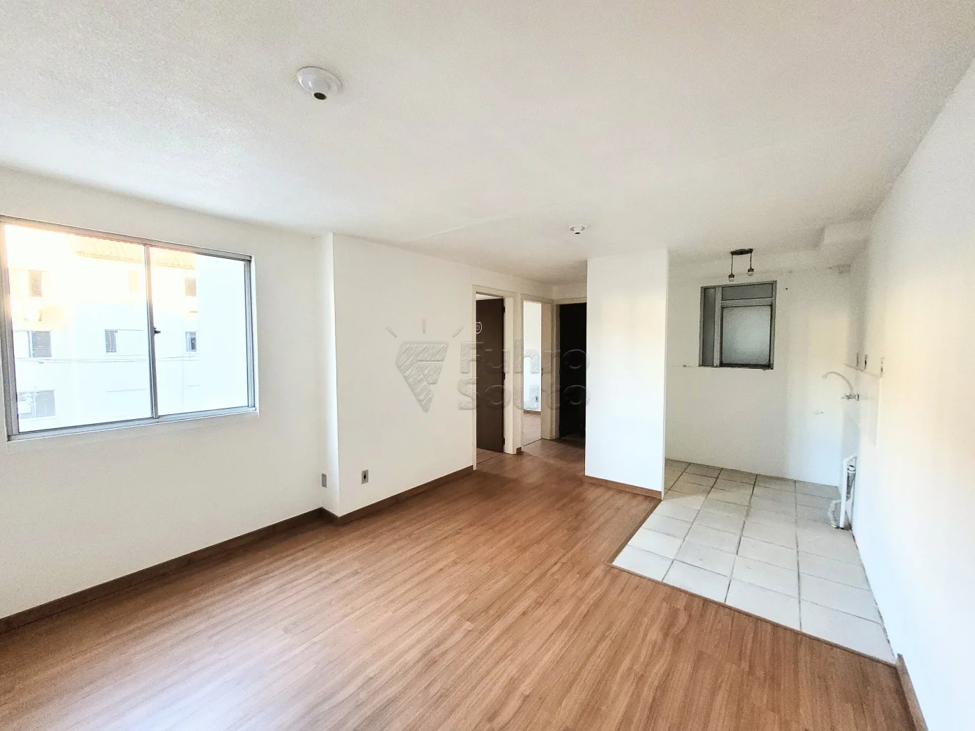 Comprar Apartamento / Padr&atilde;o em Pelotas R$ 155.000,00 - Foto 1