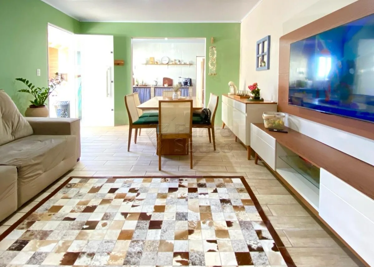Comprar Casa / Padr&atilde;o em Rio Grande R$ 620.000,00 - Foto 2
