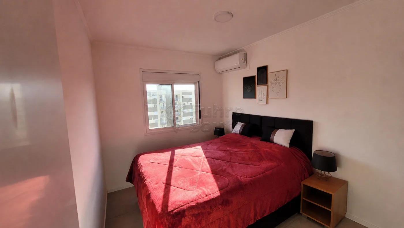 Comprar Apartamento / Padr&atilde;o em Pelotas R$ 369.000,00 - Foto 4