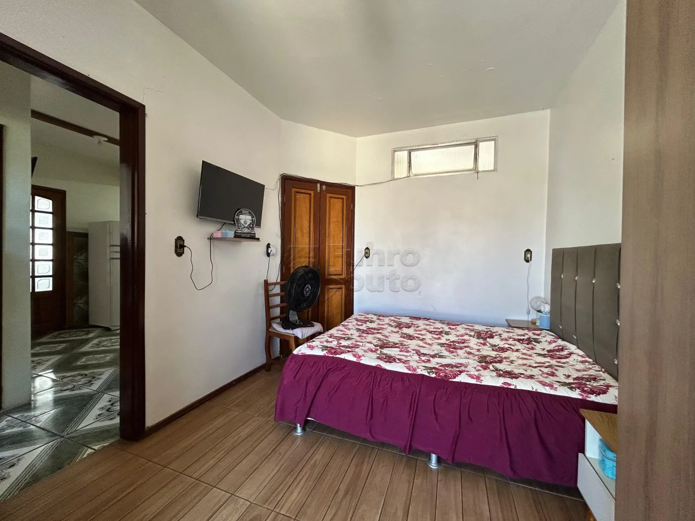 Comprar Casa / Padr&atilde;o em Pelotas R$ 480.000,00 - Foto 5