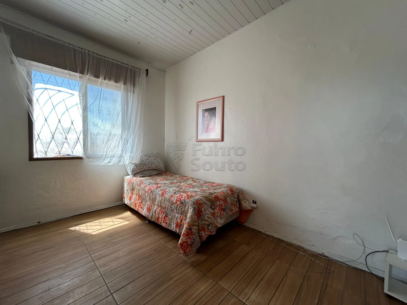Comprar Casa / Padr&atilde;o em Pelotas R$ 480.000,00 - Foto 8