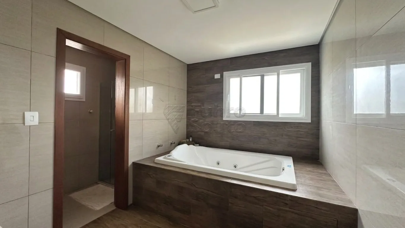 Comprar Casa / Condom&iacute;nio em Pelotas R$ 2.500.000,00 - Foto 22