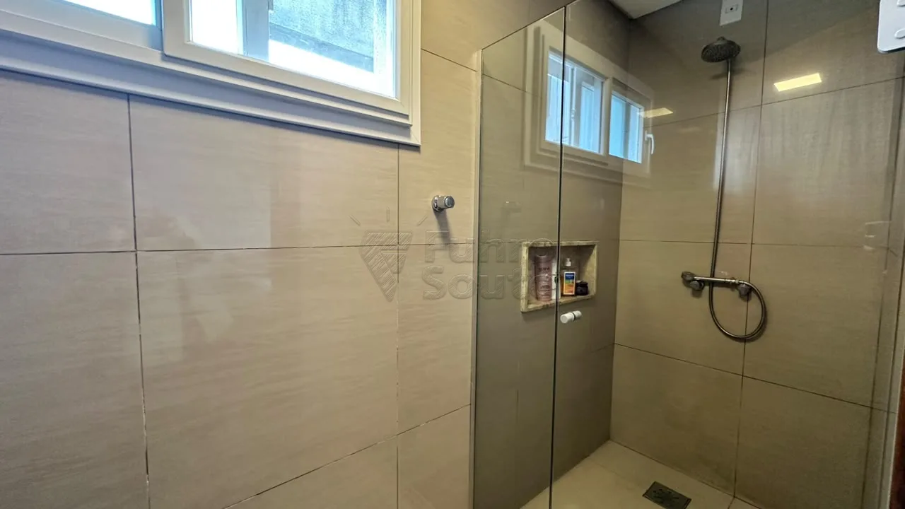 Comprar Casa / Condom&iacute;nio em Pelotas R$ 2.500.000,00 - Foto 23