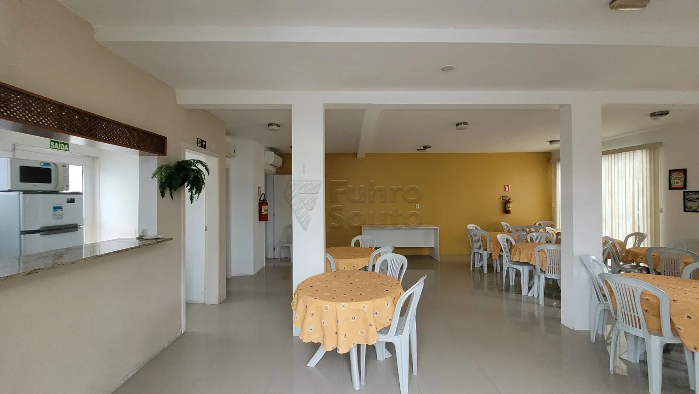 Comprar Apartamento / Padr&atilde;o em Pelotas R$ 265.000,00 - Foto 12