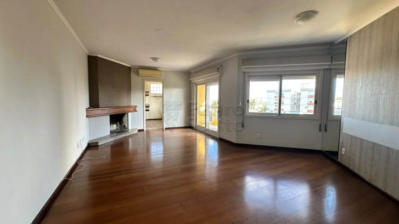 Comprar Apartamento / Padr&atilde;o em Pelotas R$ 700.000,00 - Foto 1