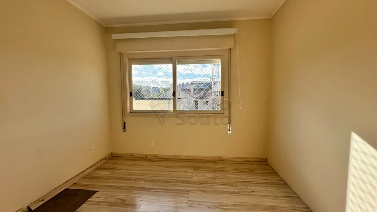 Comprar Apartamento / Padr&atilde;o em Pelotas R$ 700.000,00 - Foto 11