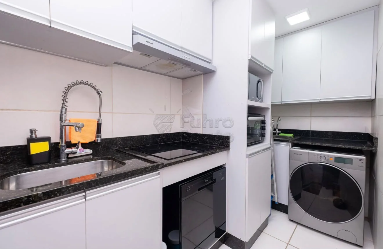 Comprar Apartamento / Padr&atilde;o em Pelotas R$ 280.000,00 - Foto 8