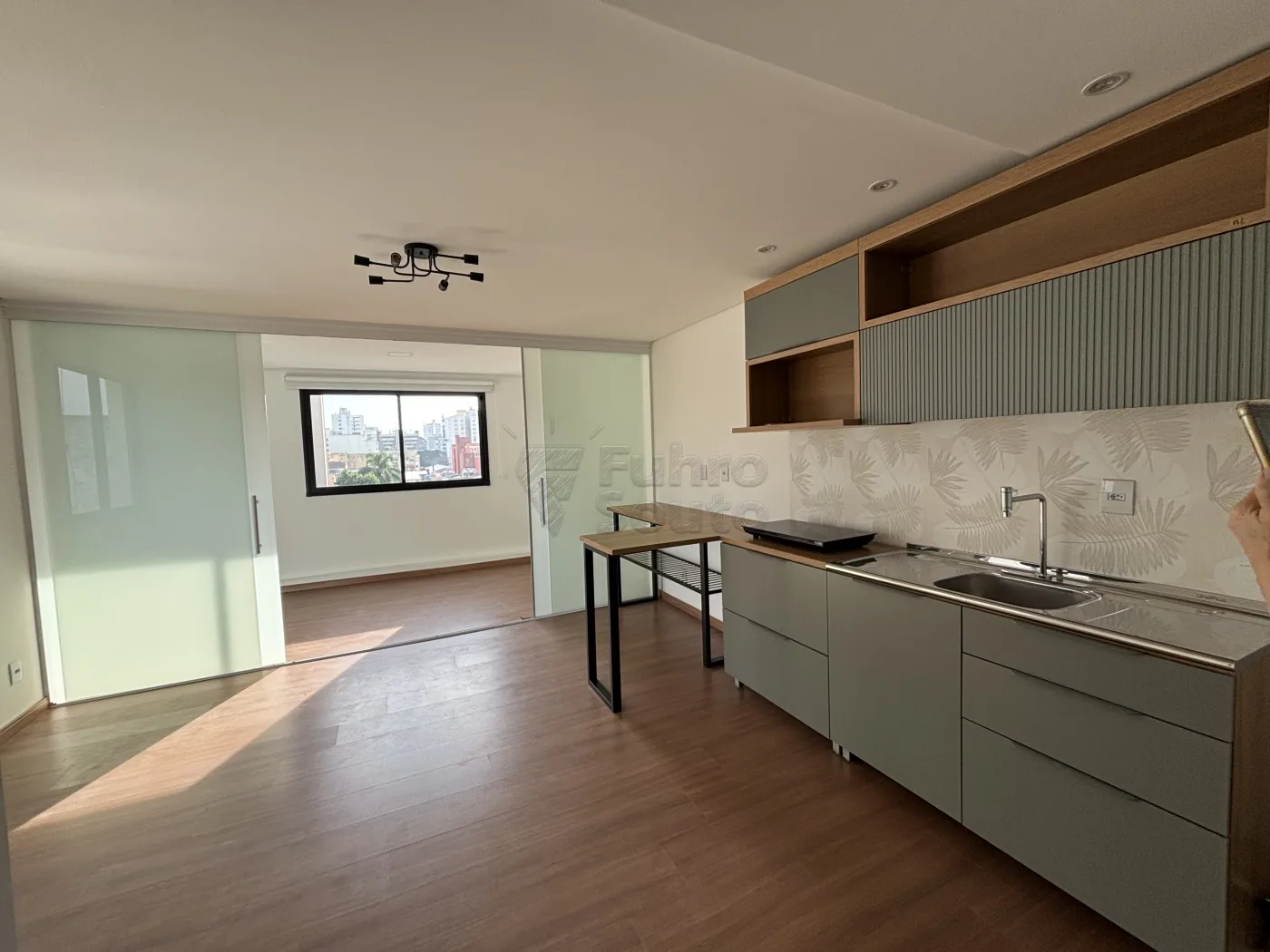 Comprar Apartamento / Padr&atilde;o em Pelotas R$ 280.000,00 - Foto 1