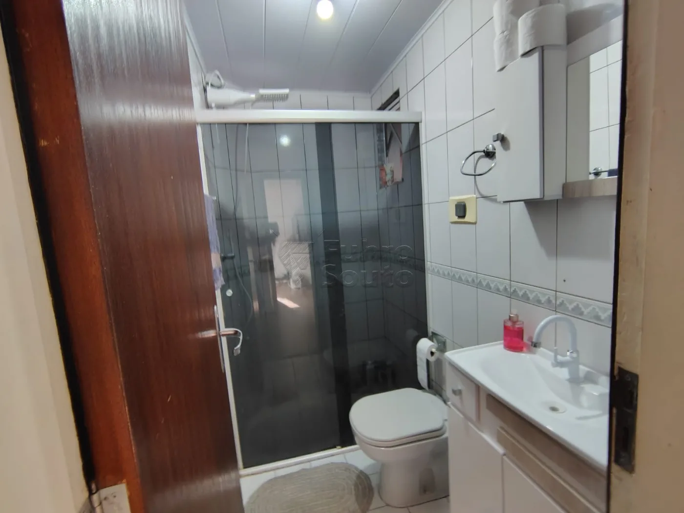 Comprar Apartamento / Padr&atilde;o em Pelotas R$ 213.000,00 - Foto 1