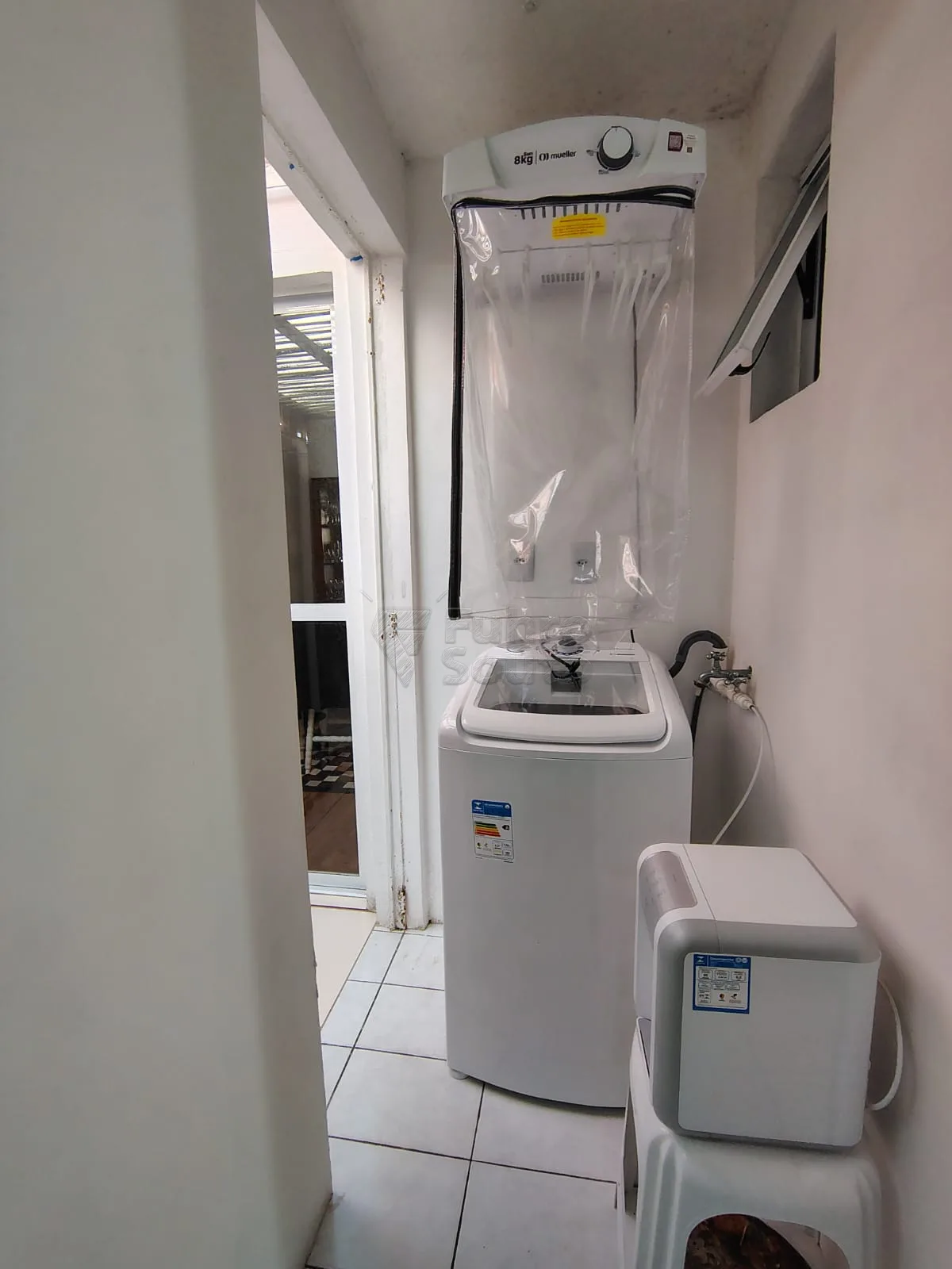 Comprar Apartamento / Padr&atilde;o em Pelotas R$ 213.000,00 - Foto 2