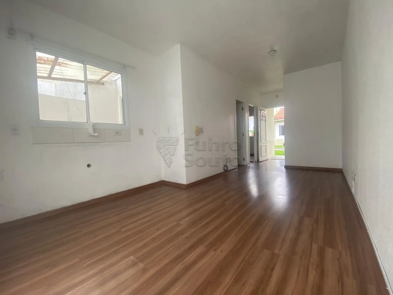 Comprar Casa / Condom&iacute;nio em Pelotas R$ 235.000,00 - Foto 1