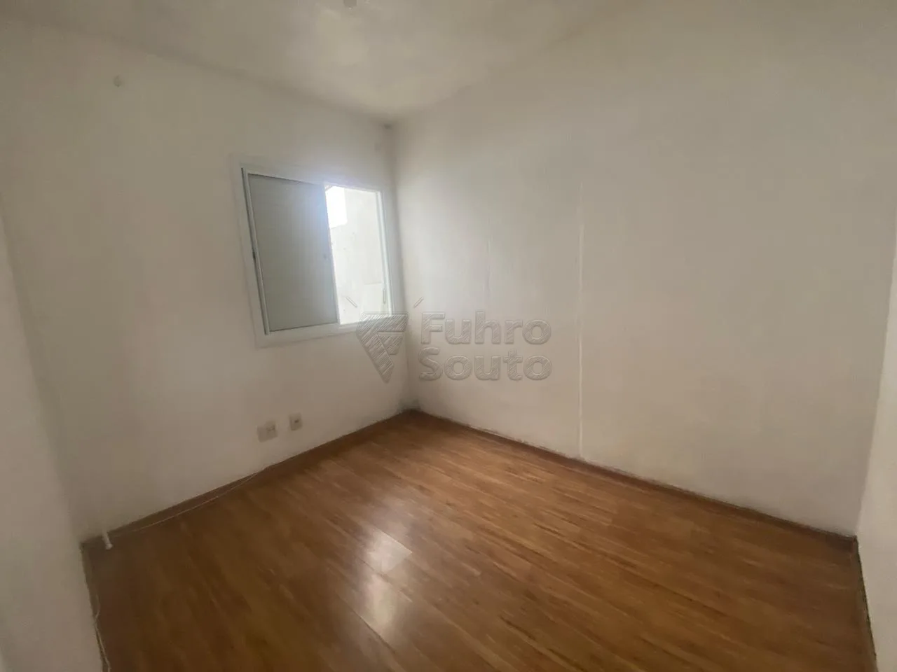 Comprar Casa / Condom&iacute;nio em Pelotas R$ 235.000,00 - Foto 4