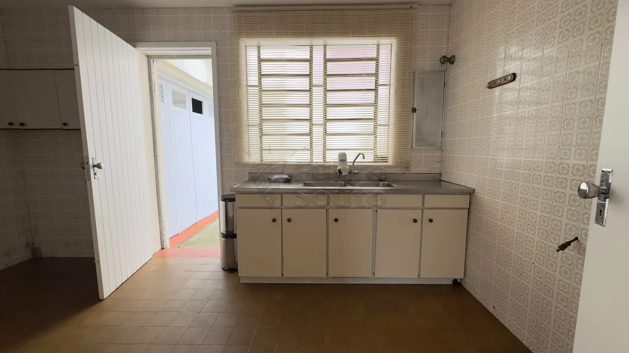 Comprar Casa / Padr&atilde;o em Pelotas R$ 920.000,00 - Foto 10