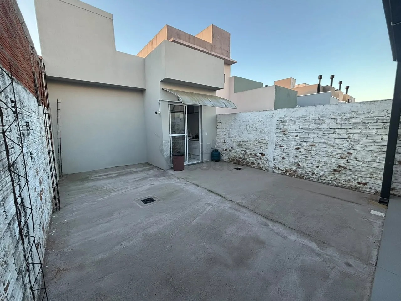 Comprar Casa / Padr&atilde;o em Pelotas R$ 270.000,00 - Foto 9