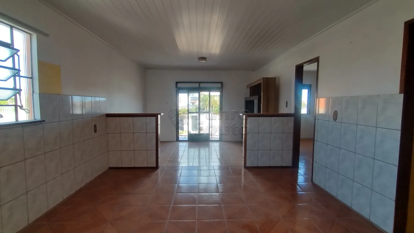 Comprar Casa / Padr&atilde;o em Pelotas R$ 350.000,00 - Foto 22