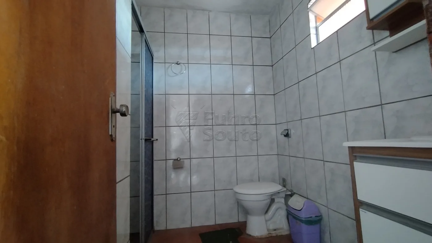 Comprar Casa / Padr&atilde;o em Pelotas R$ 350.000,00 - Foto 30