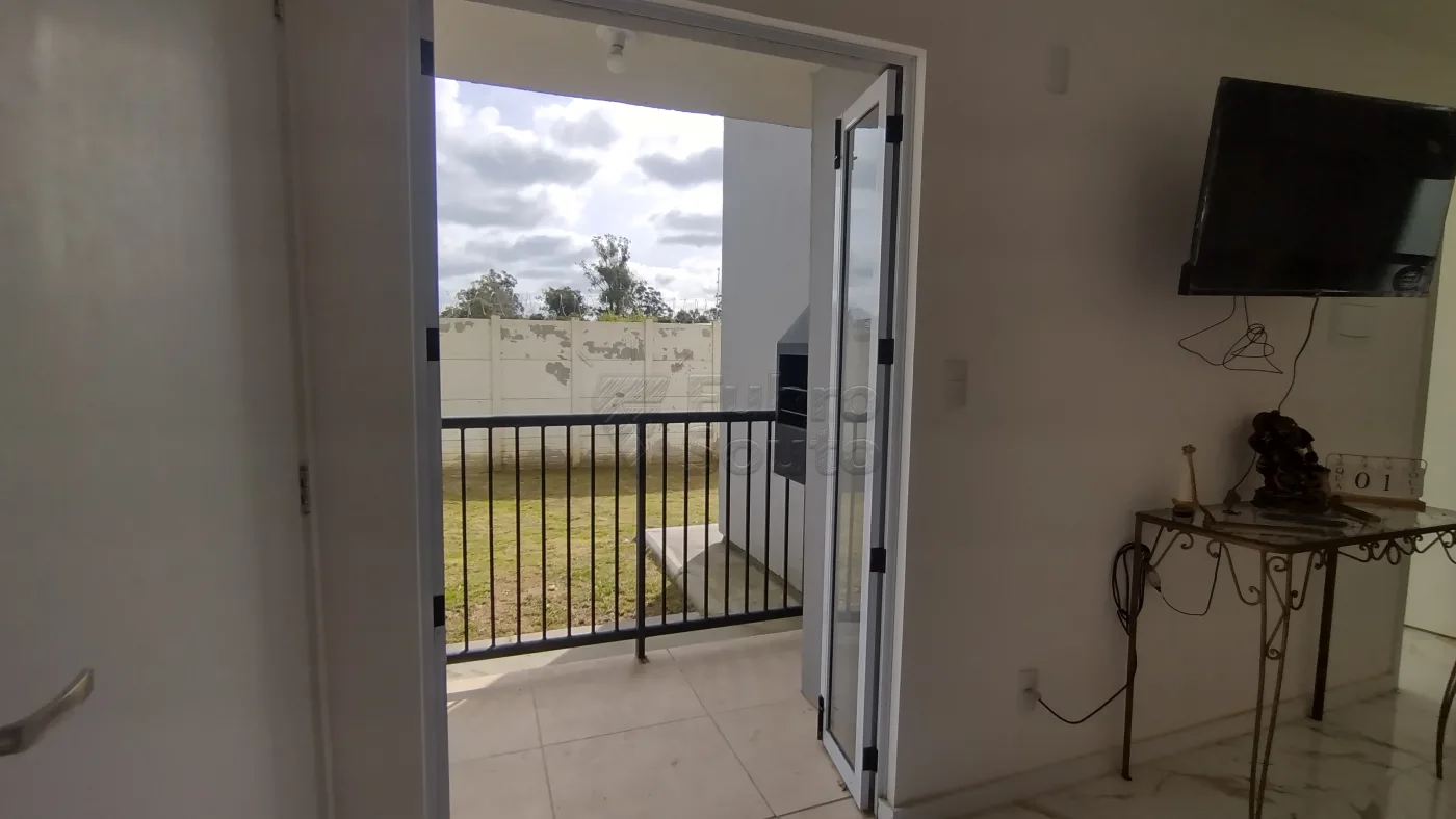 Comprar Apartamento / Padr&atilde;o em Pelotas R$ 195.000,00 - Foto 7