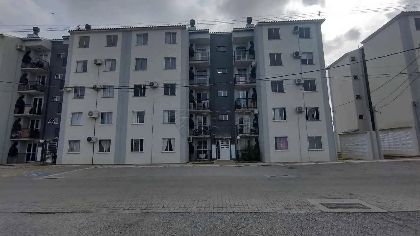 Comprar Apartamento / Padr&atilde;o em Pelotas R$ 195.000,00 - Foto 11
