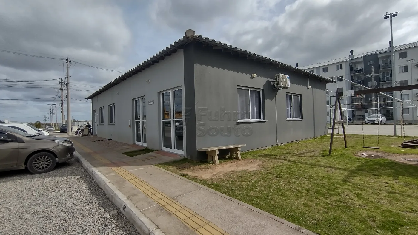 Comprar Apartamento / Padr&atilde;o em Pelotas R$ 195.000,00 - Foto 15