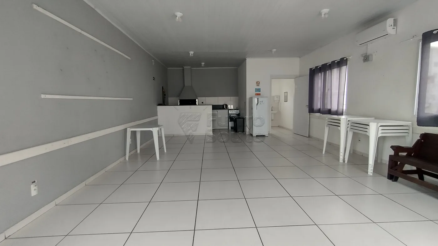Comprar Apartamento / Padr&atilde;o em Pelotas R$ 195.000,00 - Foto 16