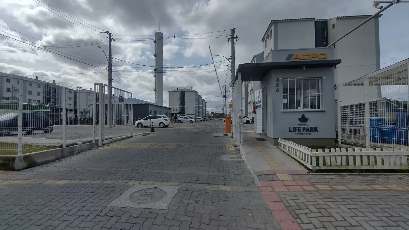 Comprar Apartamento / Padr&atilde;o em Pelotas R$ 195.000,00 - Foto 20