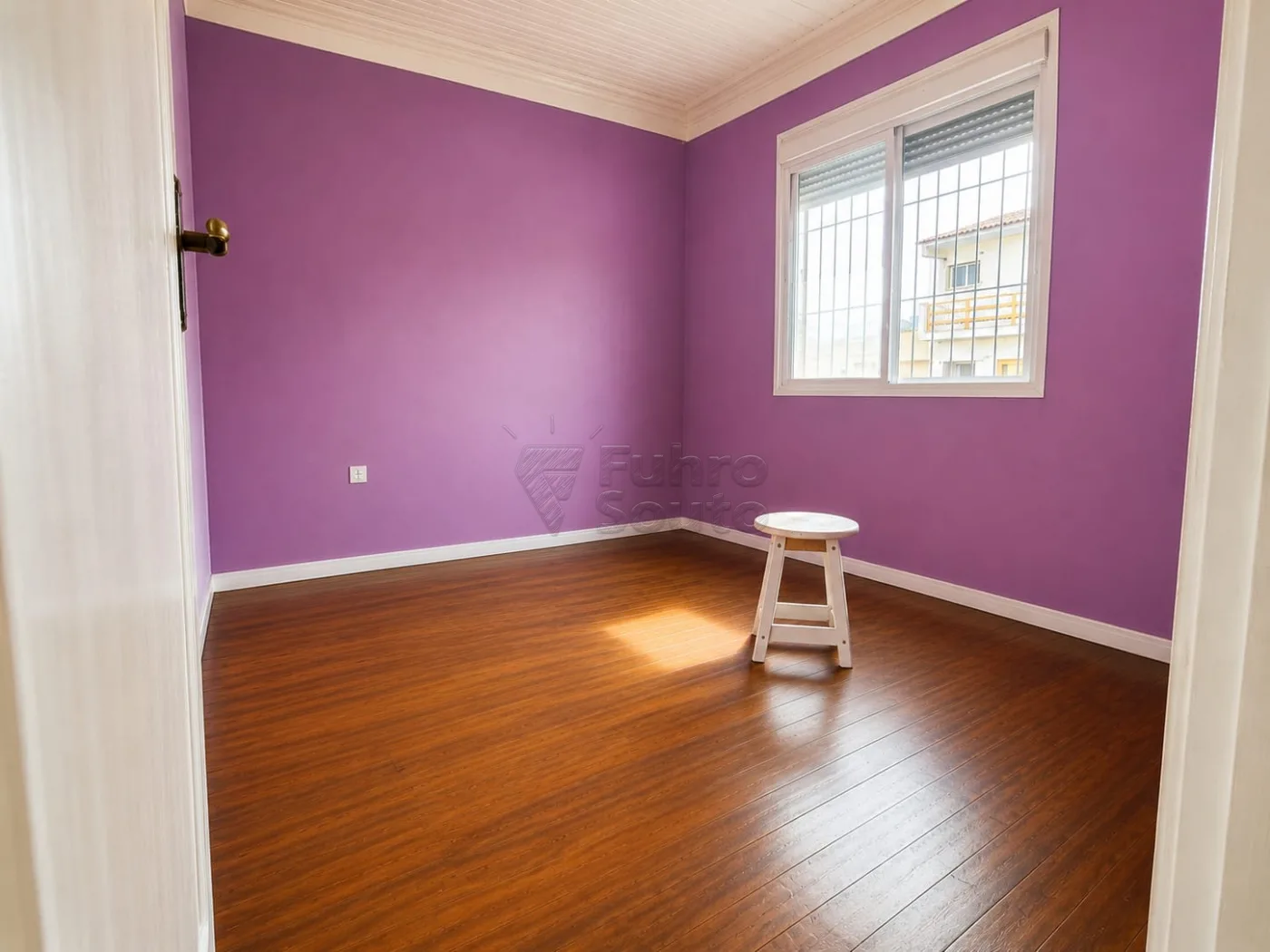 Comprar Casa / Padr&atilde;o em Pelotas R$ 390.000,00 - Foto 5