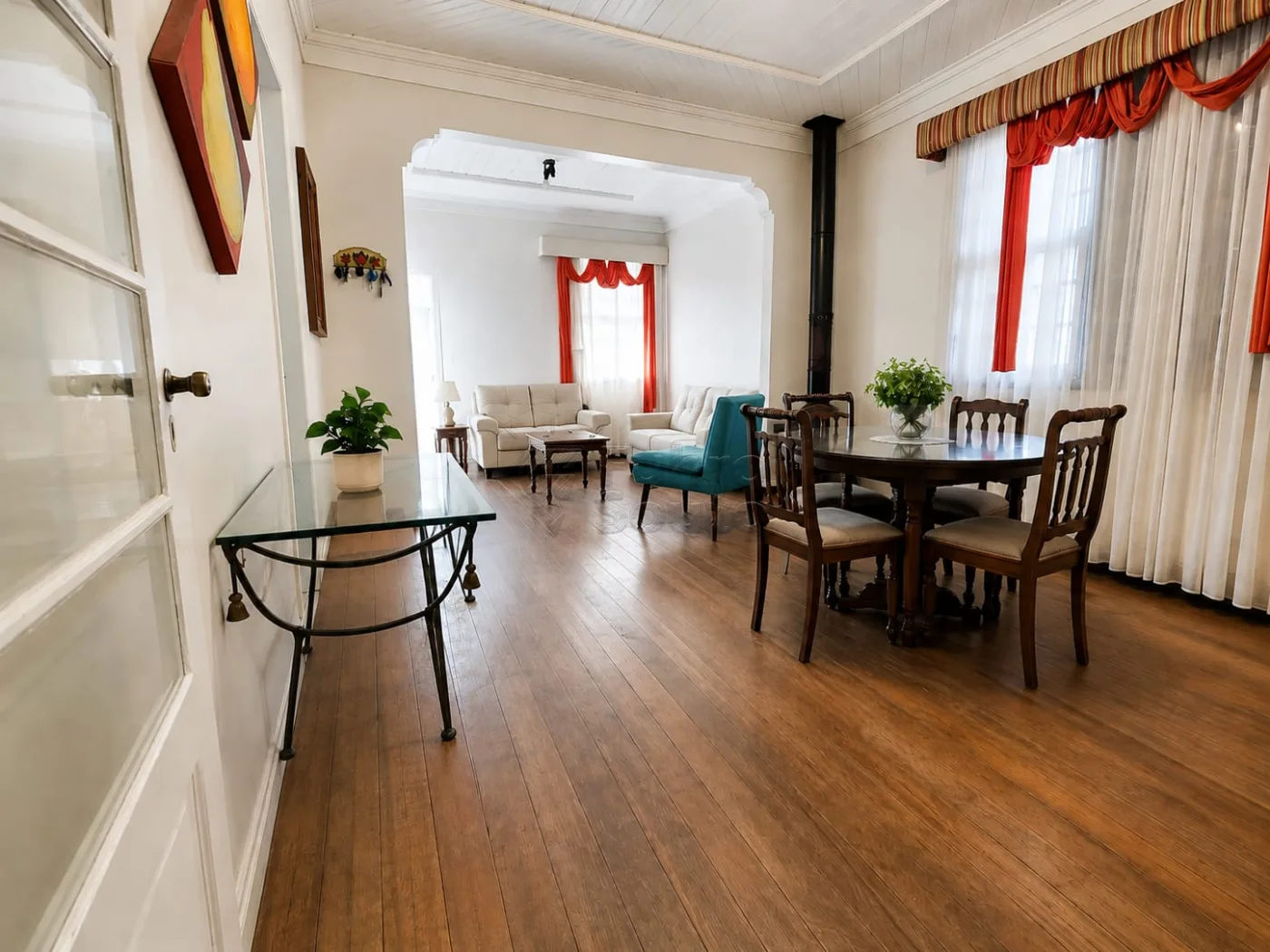Comprar Casa / Padr&atilde;o em Pelotas R$ 390.000,00 - Foto 2