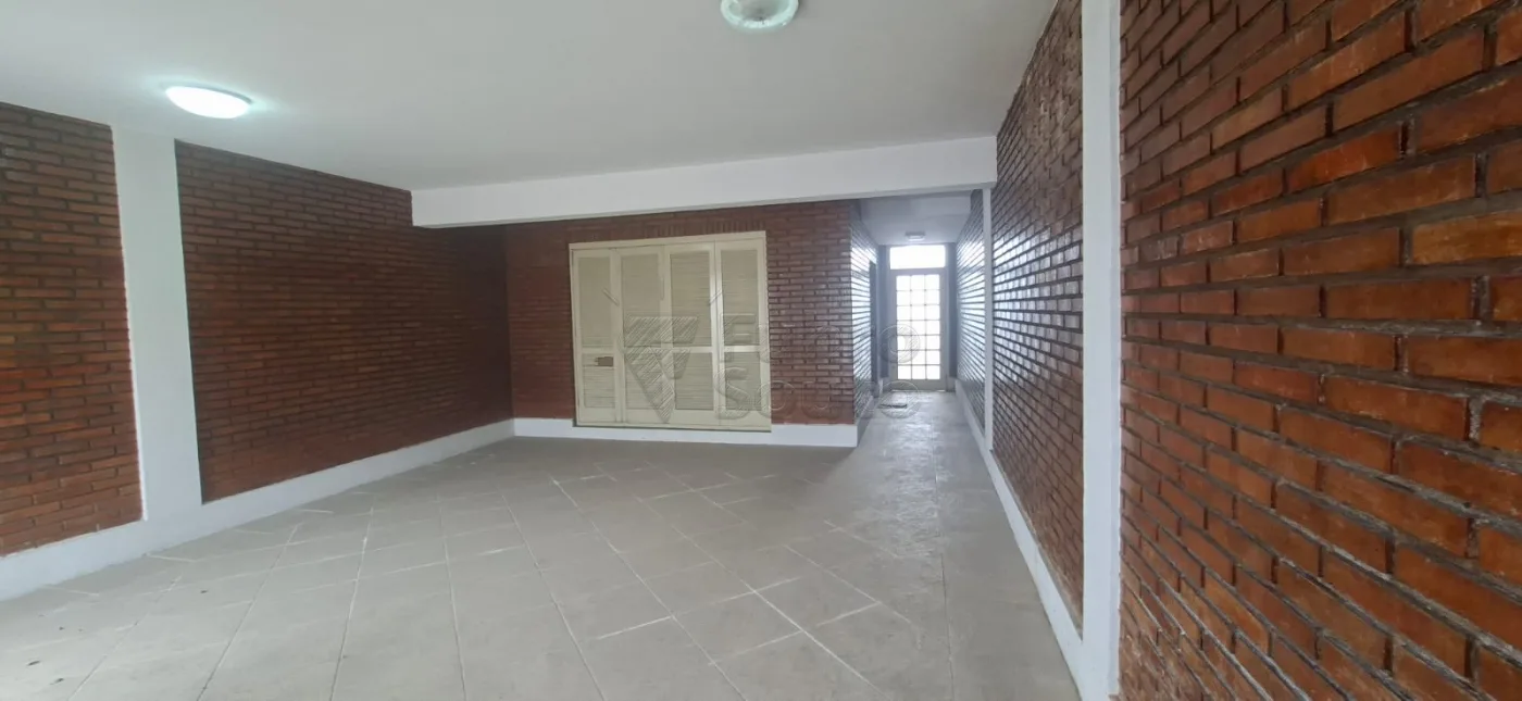 Comprar Casa / Padr&atilde;o em Pelotas R$ 890.000,00 - Foto 2