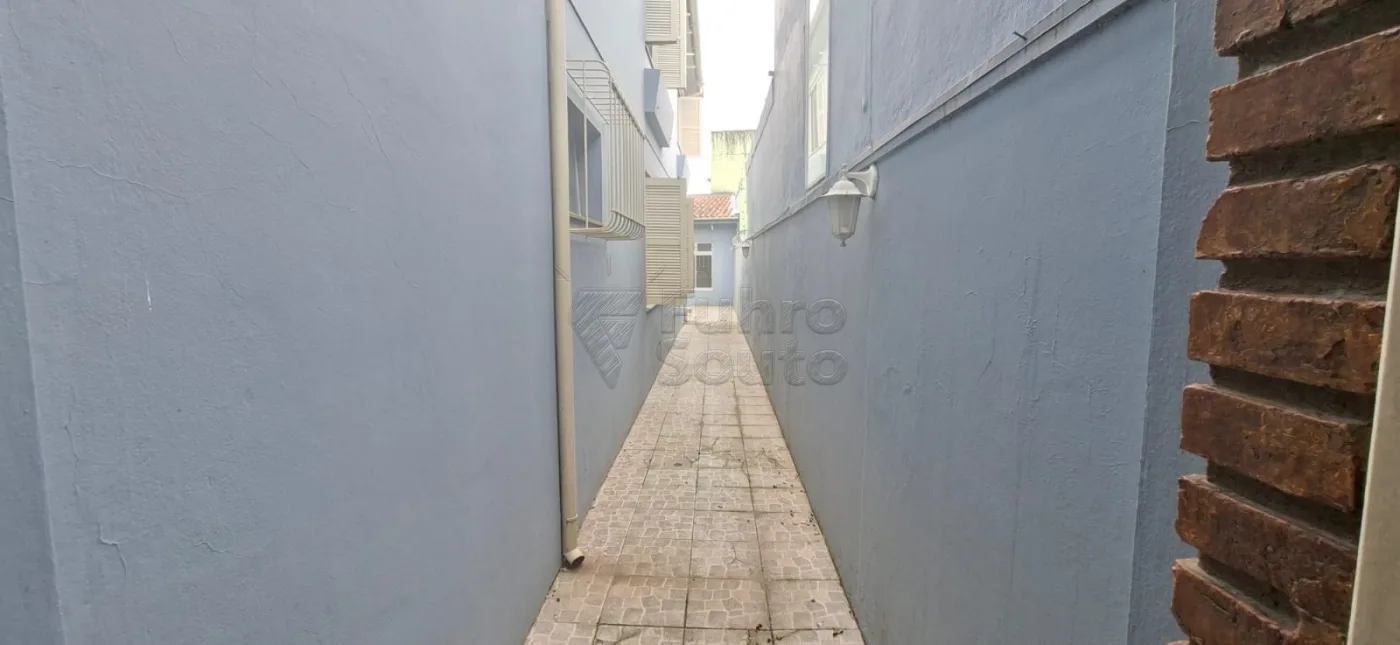 Comprar Casa / Padr&atilde;o em Pelotas R$ 890.000,00 - Foto 26