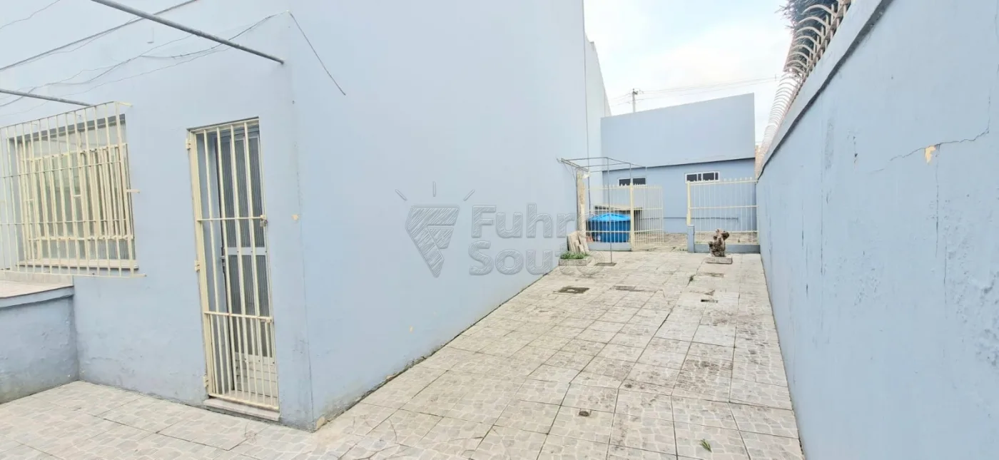 Comprar Casa / Padr&atilde;o em Pelotas R$ 890.000,00 - Foto 30