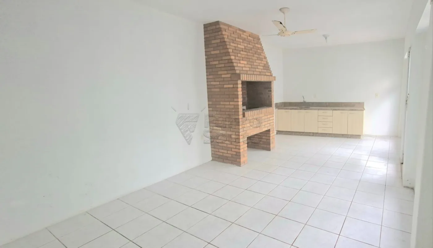 Comprar Casa / Padr&atilde;o em Pelotas R$ 890.000,00 - Foto 32