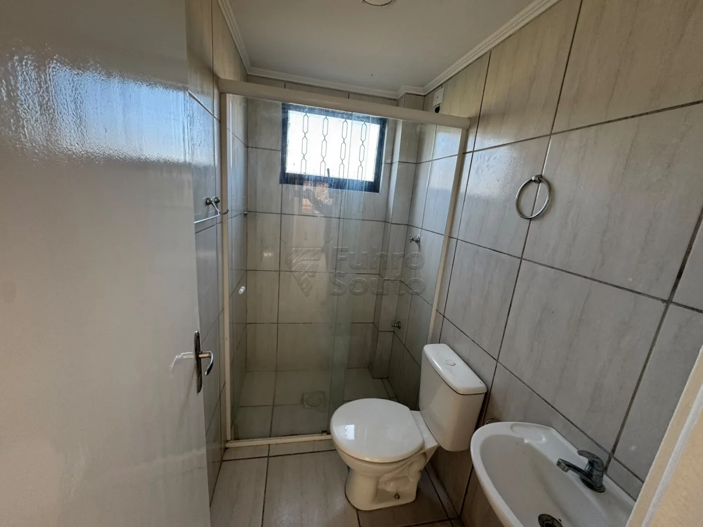 Comprar Apartamento / Padr&atilde;o em Pelotas R$ 124.000,00 - Foto 11