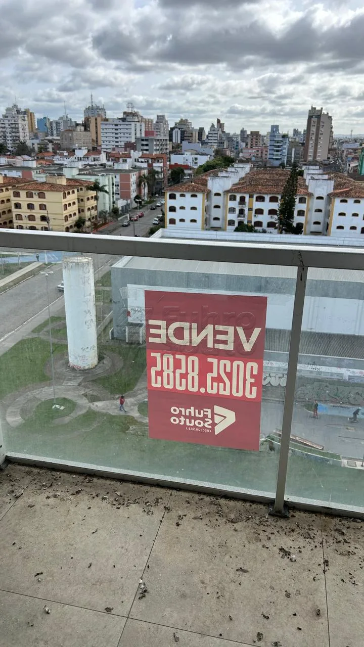 Comprar Apartamento / Padr&atilde;o em Pelotas R$ 300.000,00 - Foto 12