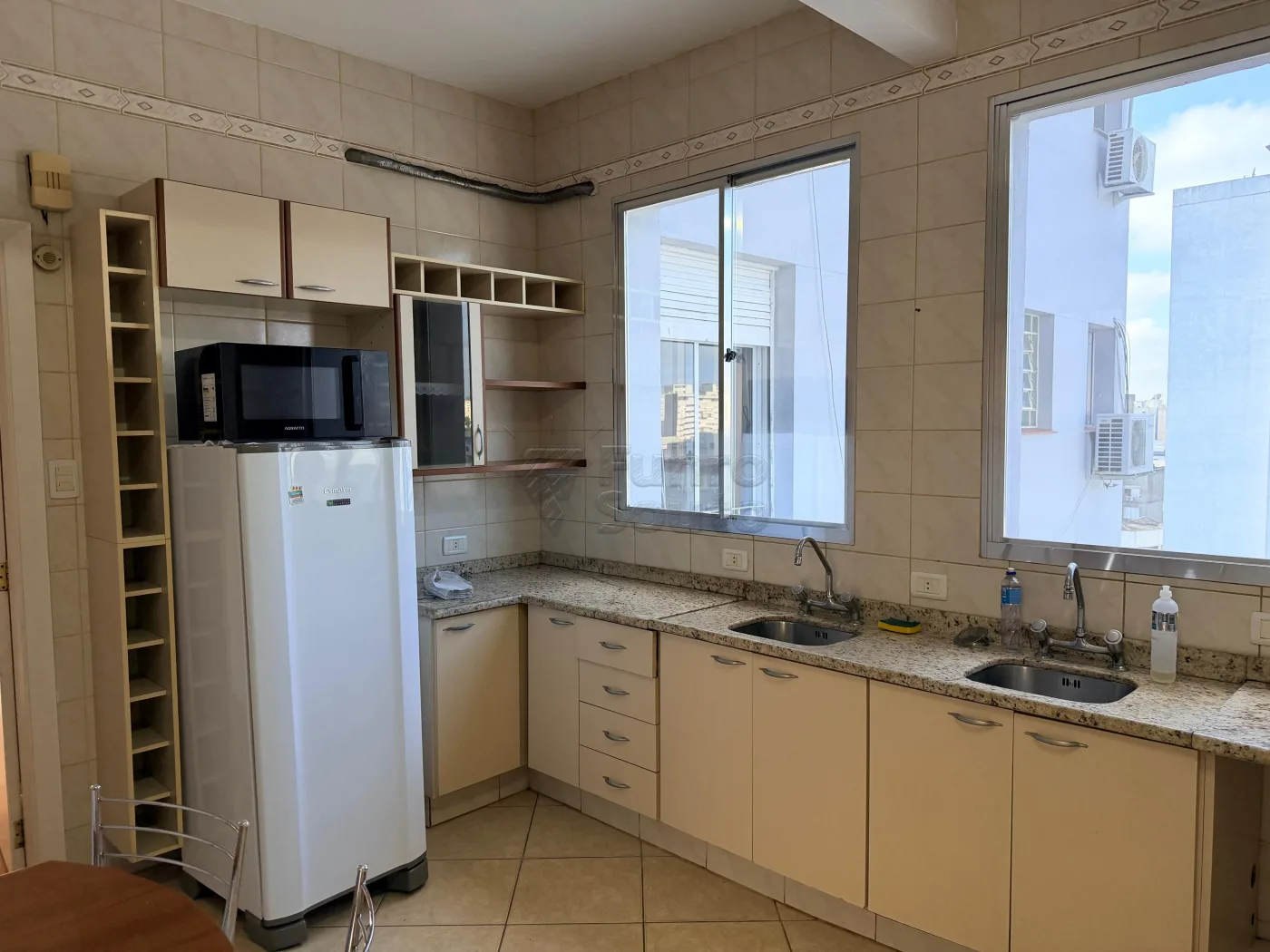 Comprar Apartamento / Padr&atilde;o em Pelotas R$ 530.000,00 - Foto 10