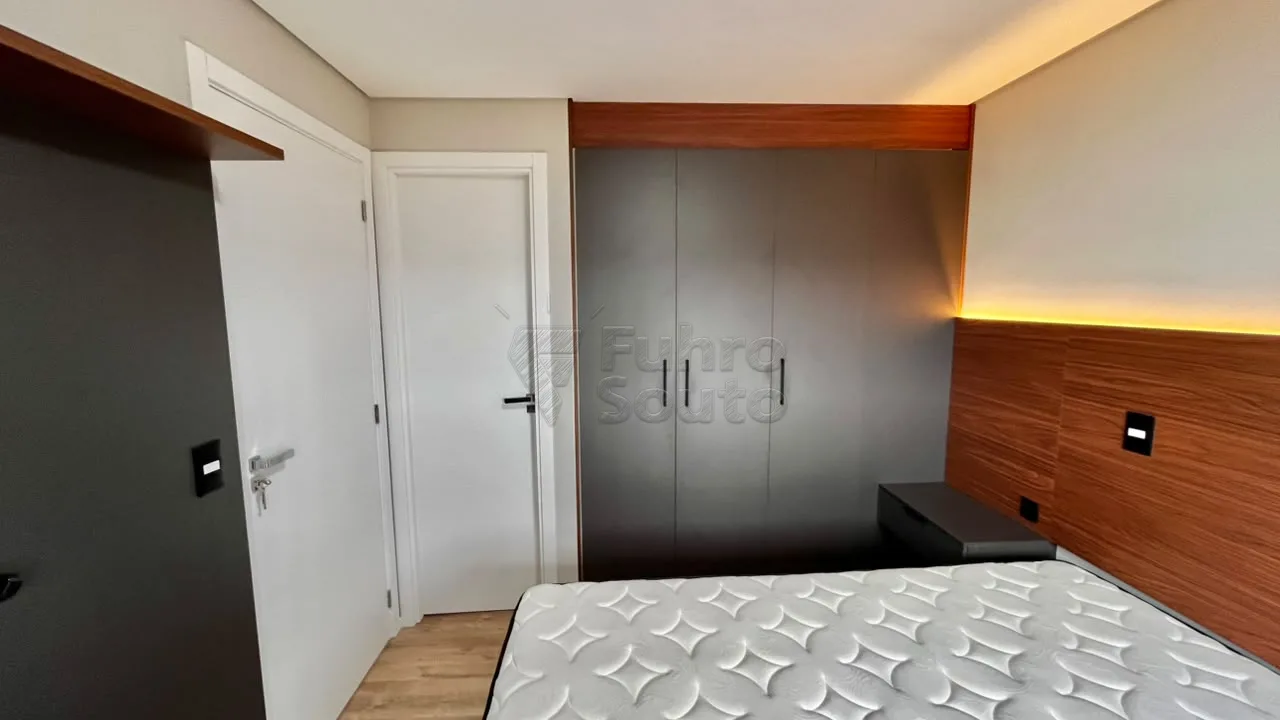 Comprar Apartamento / Padr&atilde;o em Pelotas R$ 395.000,00 - Foto 6