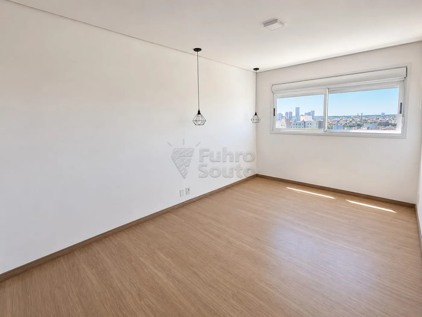 Comprar Apartamento / Padr&atilde;o em Pelotas R$ 360.000,00 - Foto 1