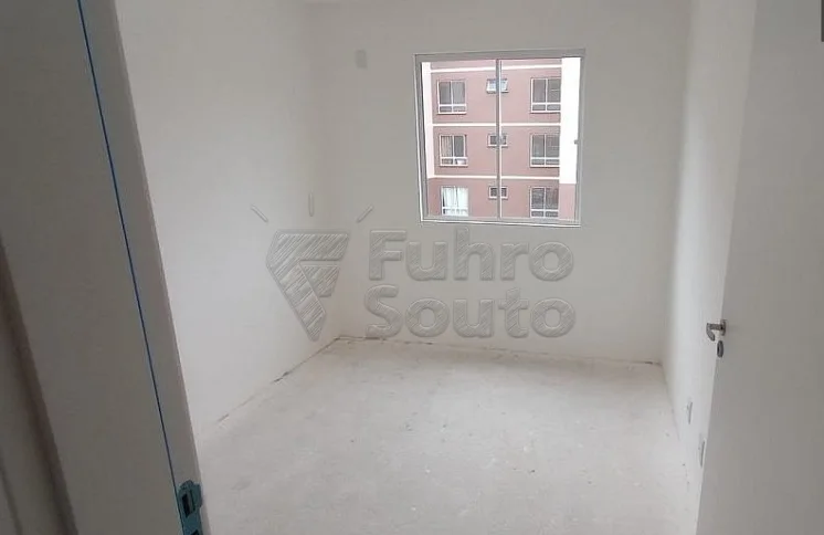 Comprar Apartamento / Padr&atilde;o em Pelotas R$ 175.000,00 - Foto 3