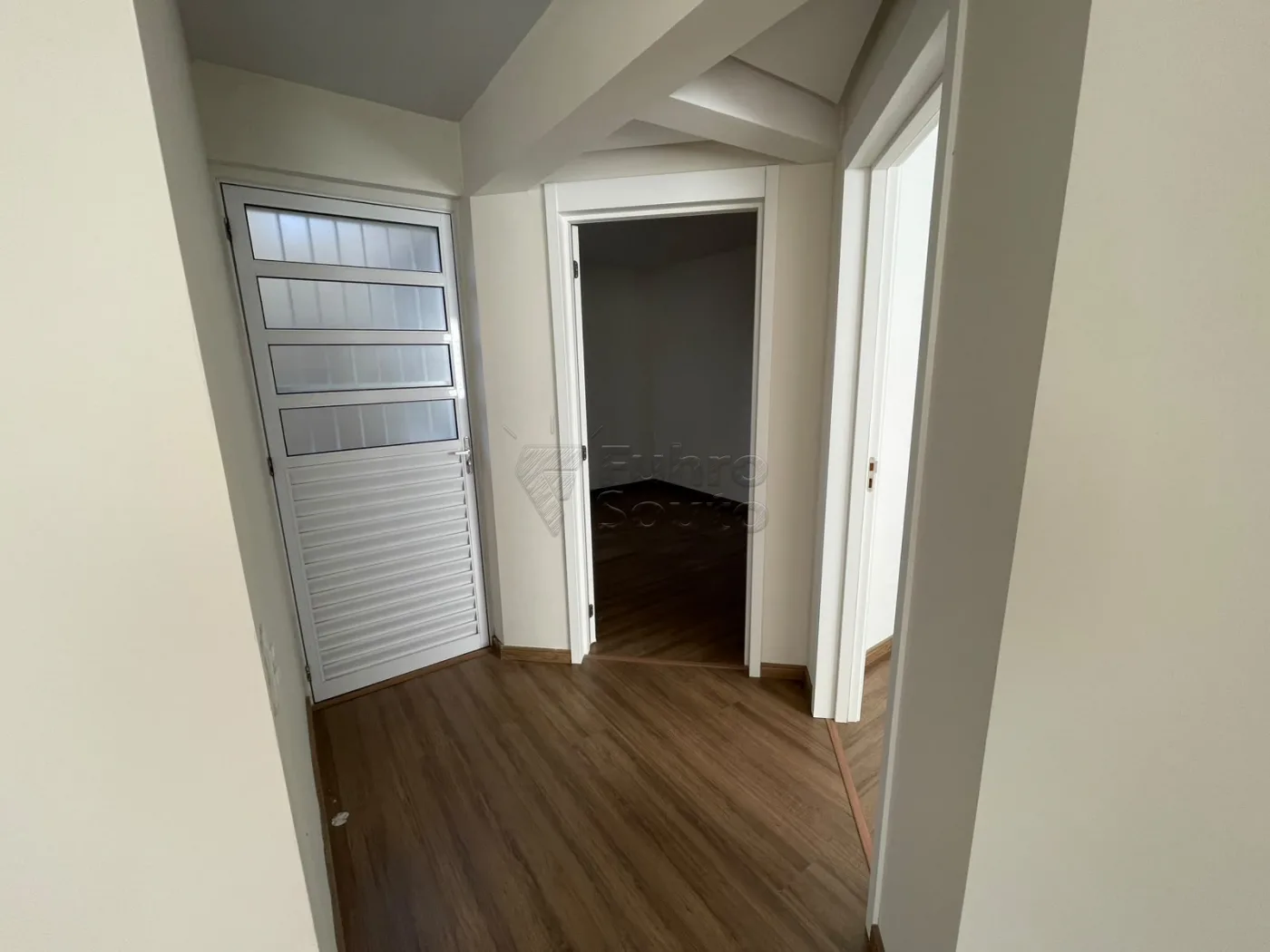 Comprar Apartamento / Padr&atilde;o em Pelotas R$ 180.000,00 - Foto 6