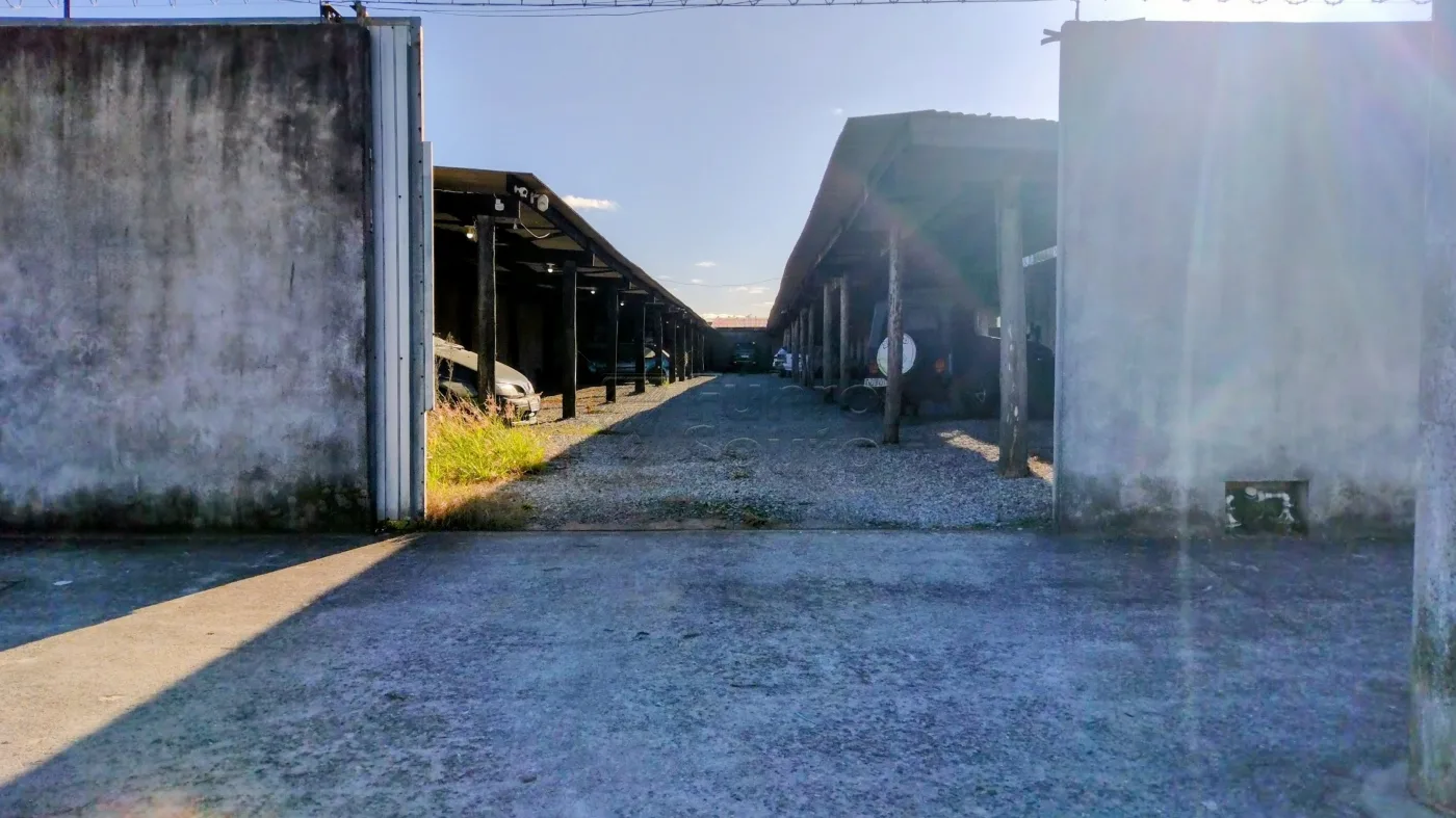 Comprar Terreno / Padr&atilde;o em Pelotas R$ 330.000,00 - Foto 1