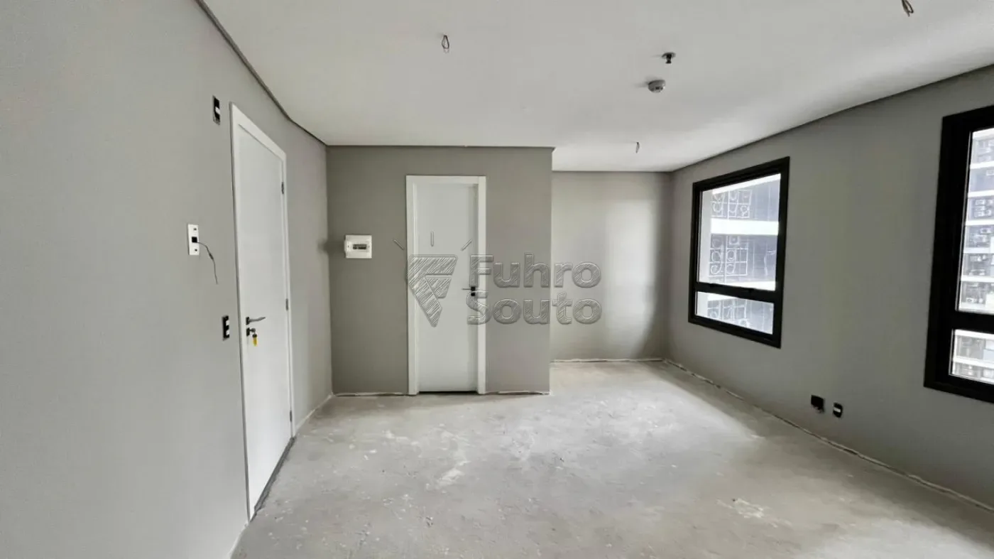 Comprar Comercial / Sala em Condom&iacute;nio em Pelotas R$ 280.000,00 - Foto 1