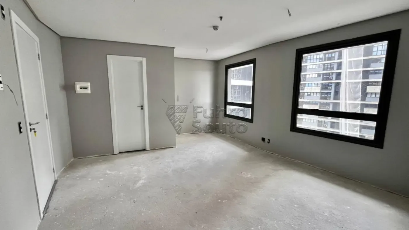 Comprar Comercial / Sala em Condom&iacute;nio em Pelotas R$ 295.000,00 - Foto 1
